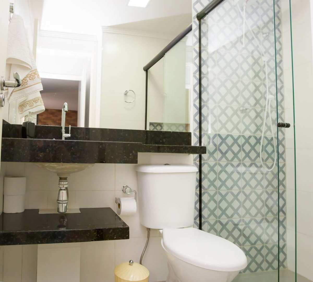  - Apartamento à venda, com 2 quartos, 63m²